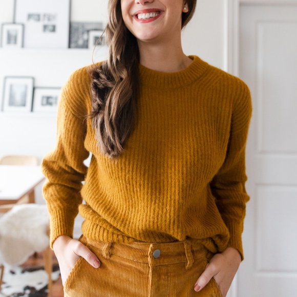 Everlane Alpaca Crew Sweater In Mustard 